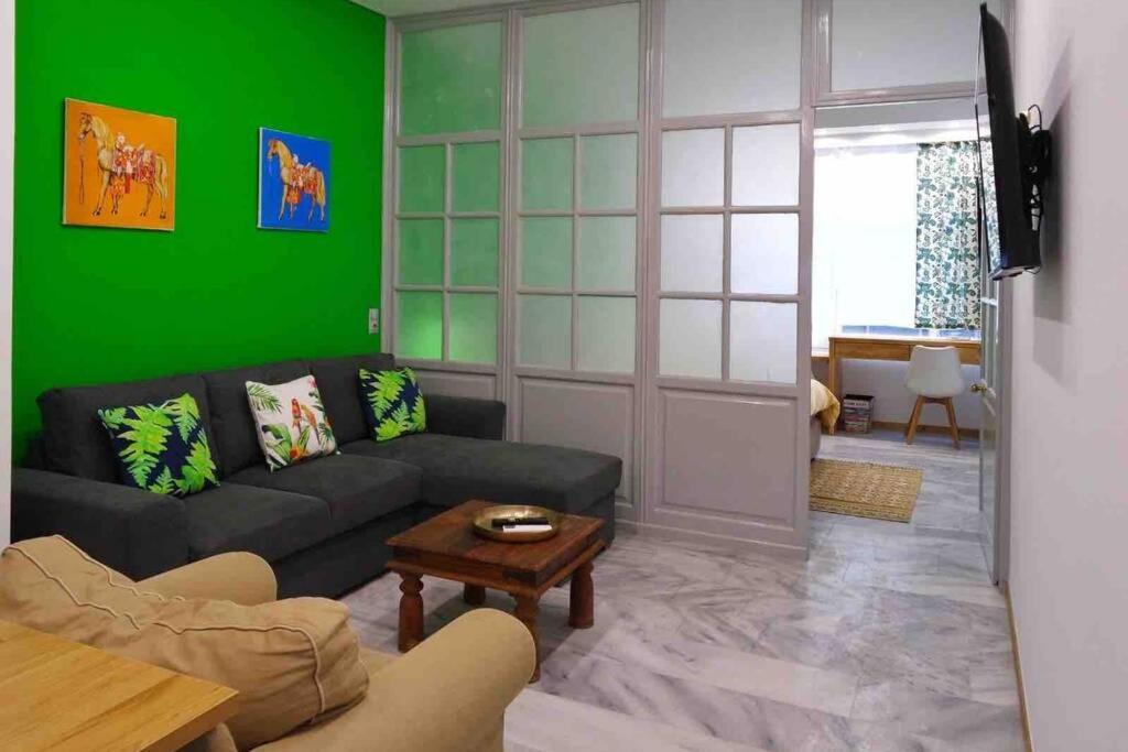 Casa Verde Di Giorgio 10 Mins Walk From Piraeus Port 외부 사진