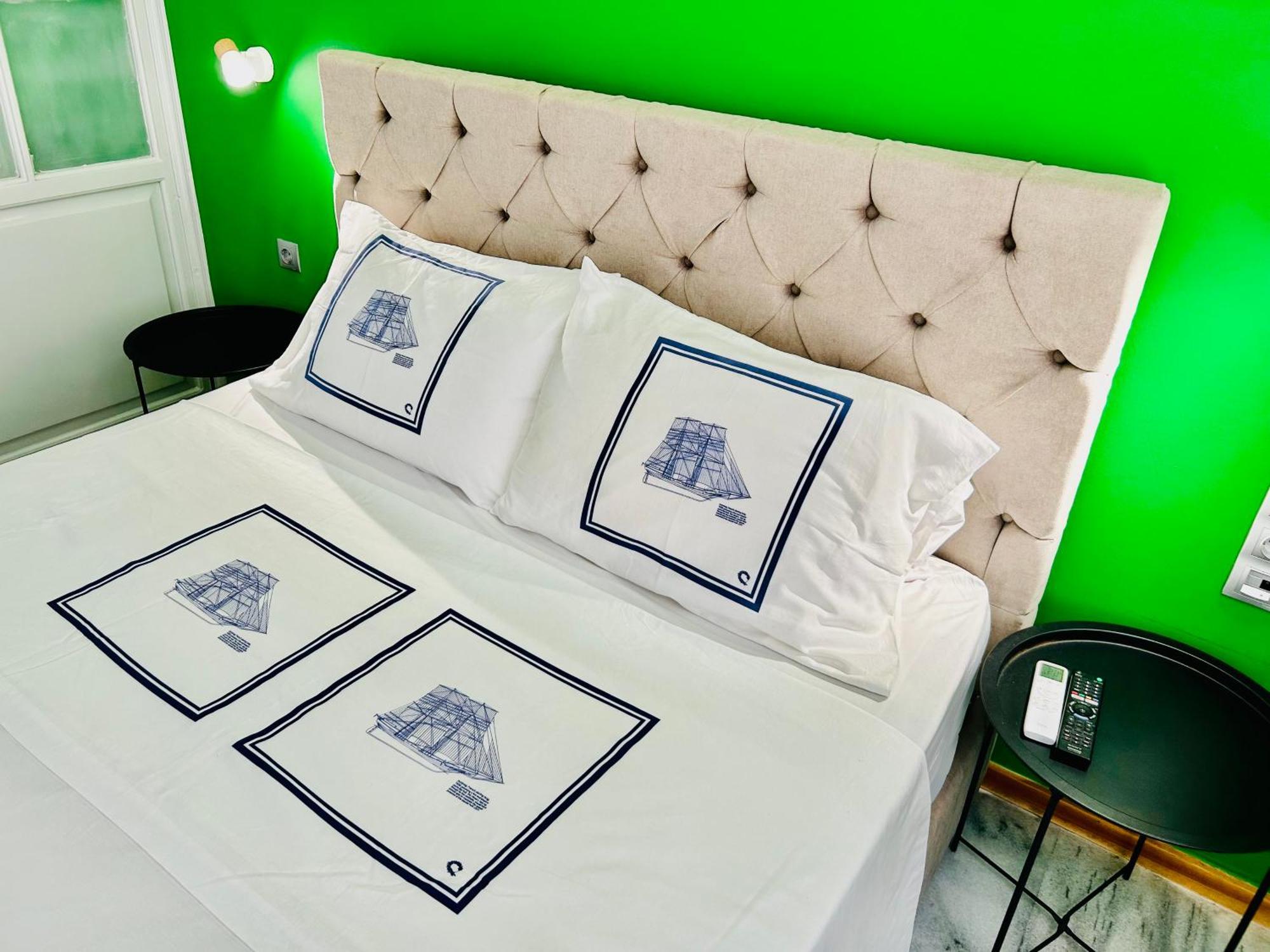 Casa Verde Di Giorgio 10 Mins Walk From Piraeus Port 외부 사진